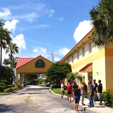 Szkoła i miejsce obozu: LAL Miami