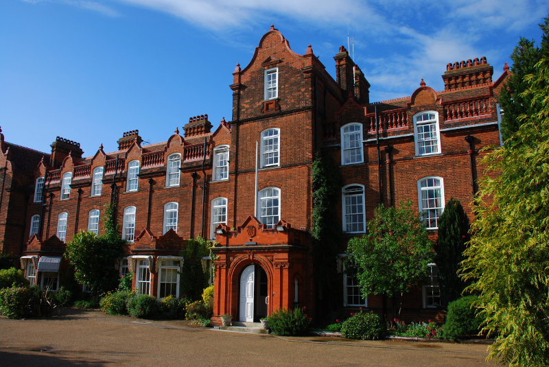 Obóz językowy na kampusie w Cambridge