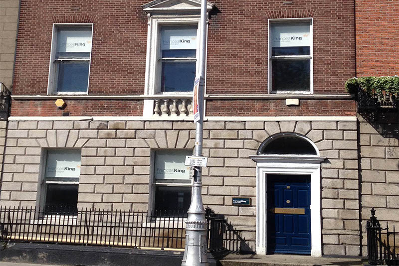 Obozy językowe (angielski) w szkole Frances King w Dublinie w Irlandii